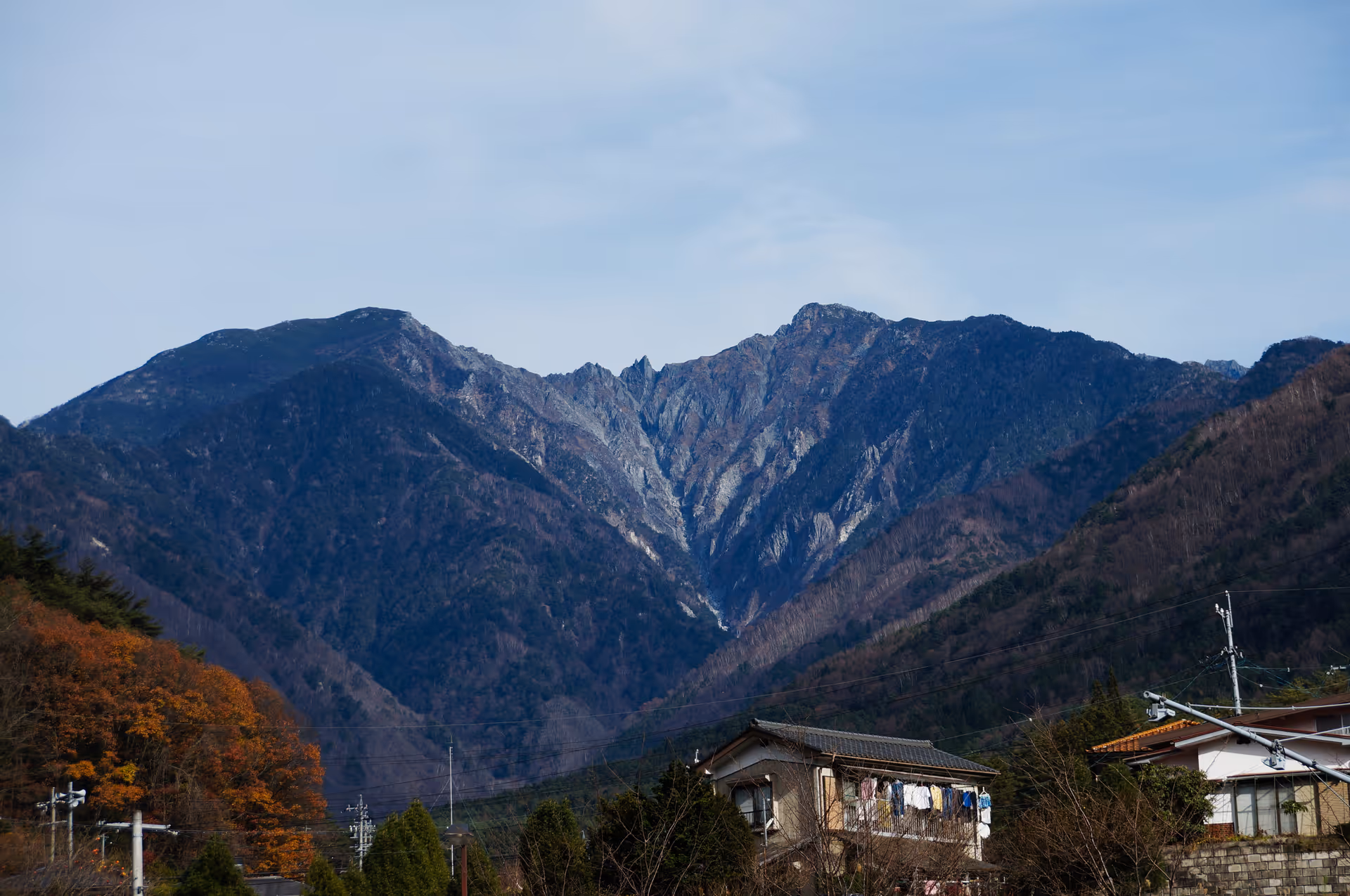 2015年11月21日に長野県で撮った「山、森、植物、秋、紅葉」の写真