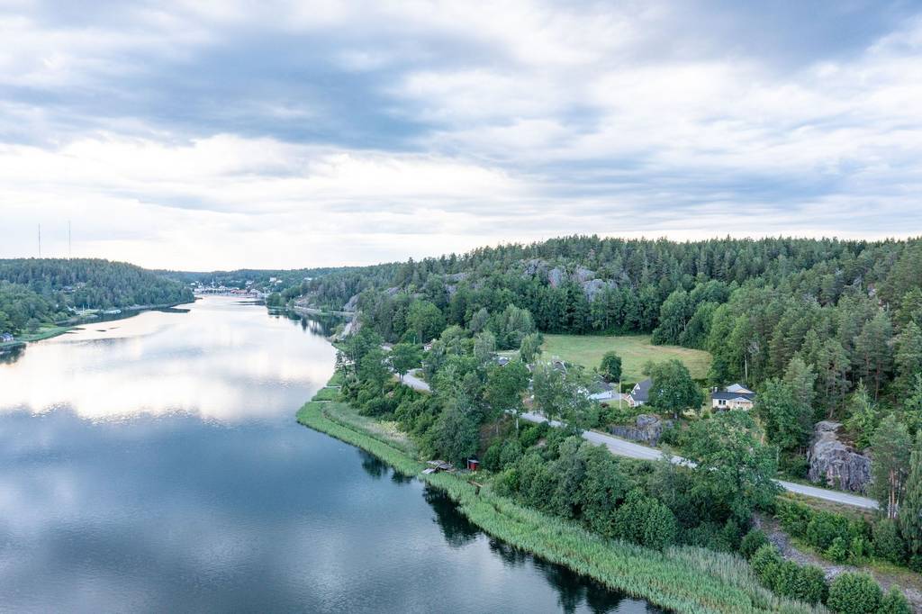 Coastal Retreat with Guest House & Private Jetty in Valdemarsvik, Sweden