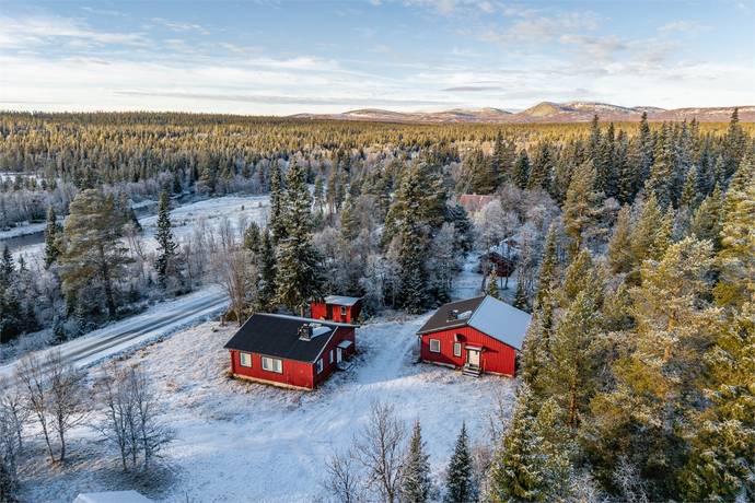 Captivating Country Home with Dual Cottages in Stunning Grövelsjön Sweden - Ideal Retreat or Investment Opportunity