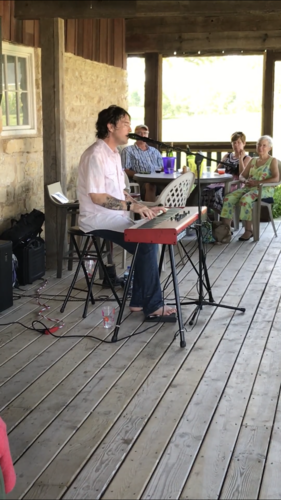 Music in the Vineyard with David Zollo