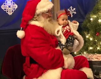 Search santa with baby at tannenbaum forest in festhalle barn