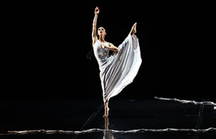 Martha Graham Dance Company GRAHAM100