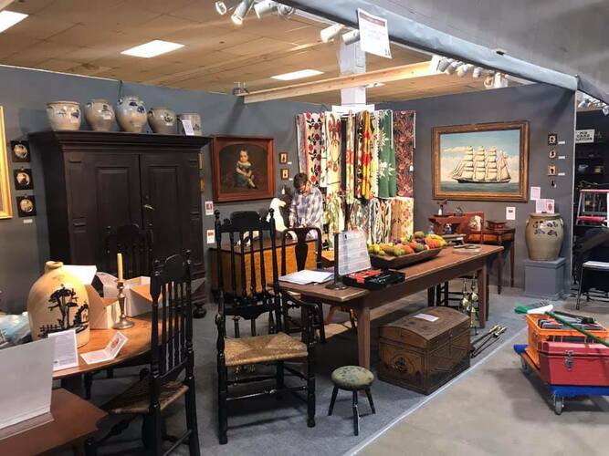 Midwest Antique & Art Show/The Collector's Eye