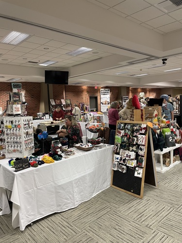 Mistletoe Market at Mercy Medical Center