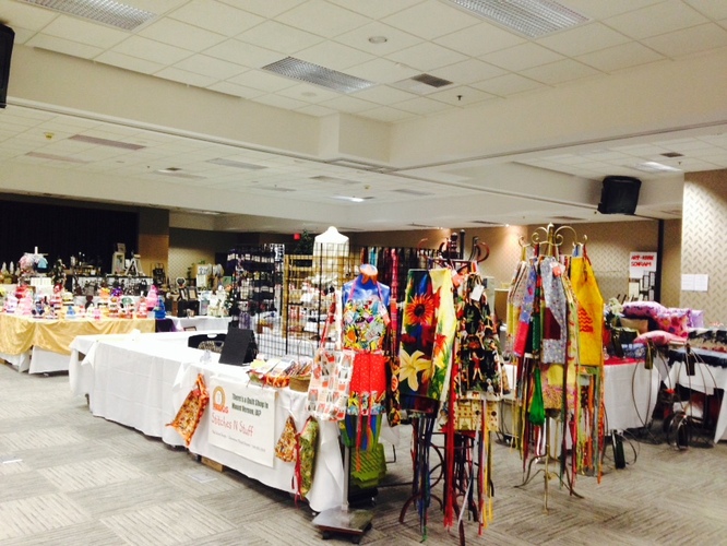 Mistletoe Market at Mercy Medical Center