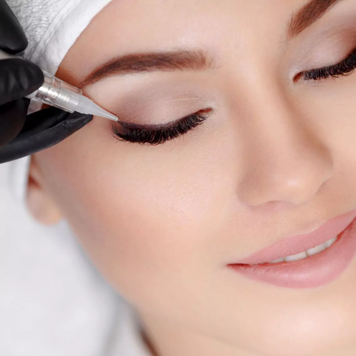 Eyeliner İşlemi