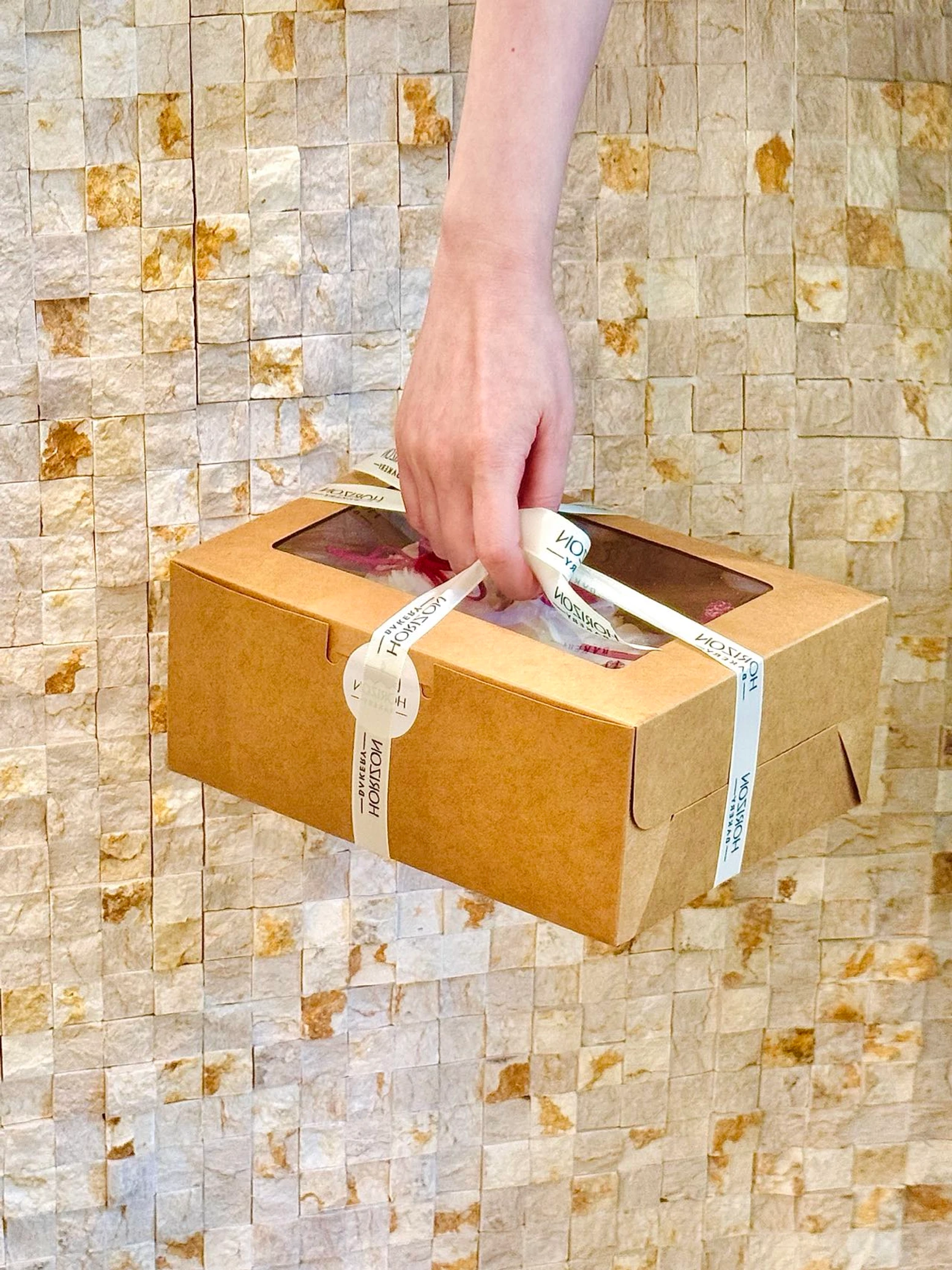 https://storage.googleapis.com/horizon-reservation-images-dev/cake-offer/2777b88ee02a98182baaba21b2bd4f7f.webp