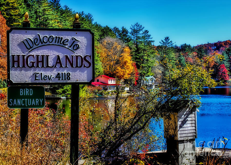 sign reading The Highlands, in North Carolina