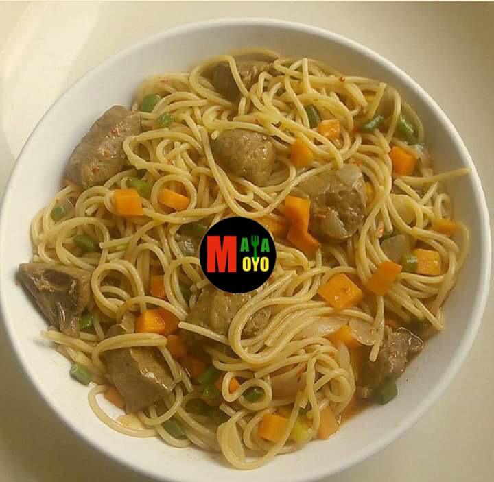 Spaghetti with meat and vegetables