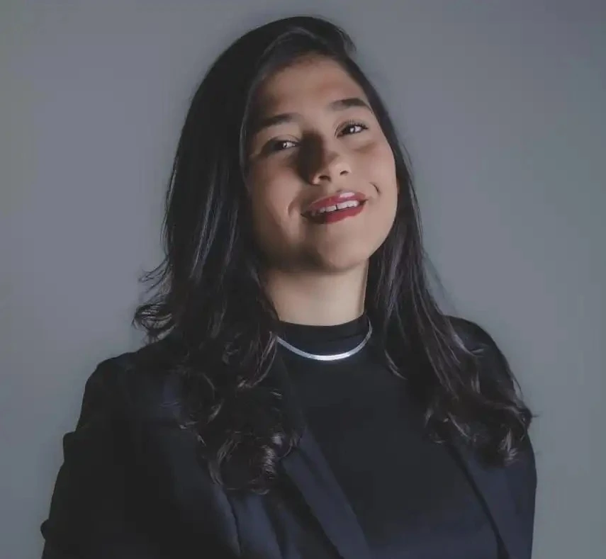 Foto de Geovana Alves Madoglio, recepcionista na ClínCare