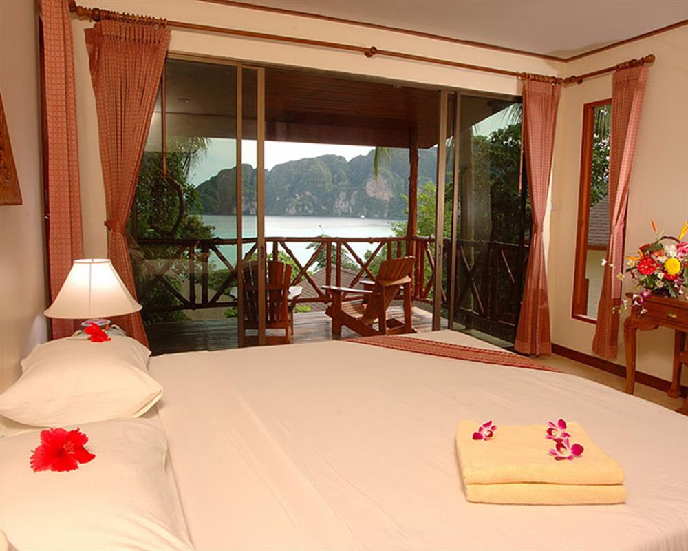 Phi Phi Bayview Premier Resort 