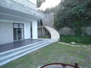 villa haut standing et une appartement corniche bizerte