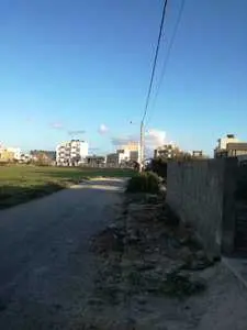 أرض للبيع في قليبية حي رياض 2 فيها ماء والضوء و رخصة