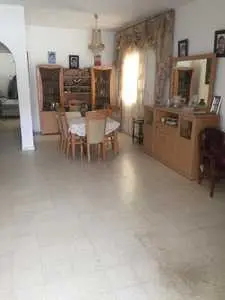 Villa cite ghazala de 2 nivo separé prés ecole abou kassem chebbi 620MD