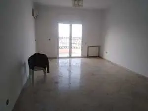 Appartement S+2 vue degagée spacieux à Ain Zaghouan