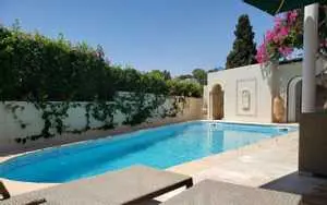 une villa meublée avec piscine a Carthage Hannibal