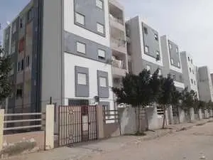 appartement (S+2) à cité el Hidhab شهادة ملكية فردية 