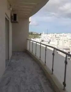 à louer un joli appartement s+2 haut standing au Jardin d'el Menzah2