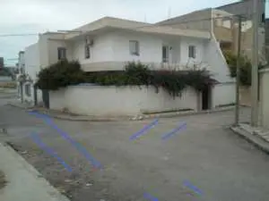 une villa double face superficie 210 m² couvert 300m² a Sousse bouhssina 