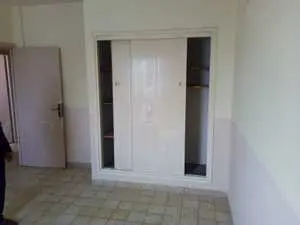 A vendre appartement s+2 Den Den