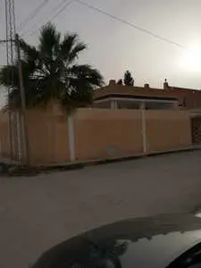 À vendre un gd villa magnifique dans un quartier résidentiel à ras elkef gafsa