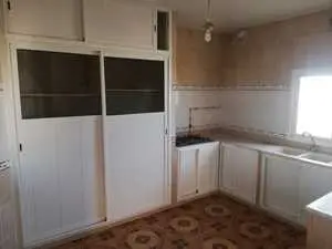 étage de villa s+1 au 3 eme étage d'une villa 