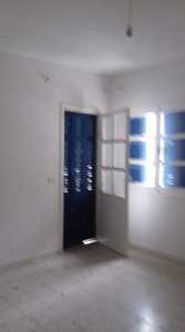 A vendre appartement 4 eme etage. 