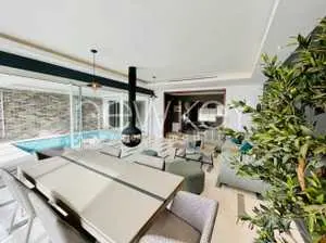 Appartement S+3 avec piscine aux Berges du Lac 2