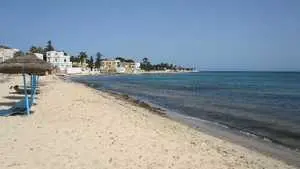 Terrain à corniche Bizerte 3 min la plage 