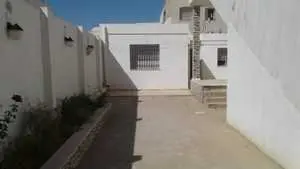 A louer petite maison à sfax