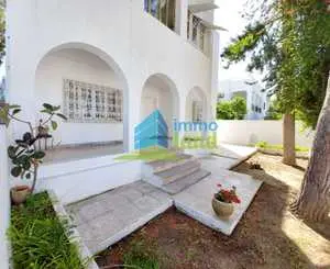 Rez de chaussée de villa S+3 Meublé à la Marsa