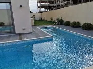 A Louer un Appartement S+3 avec piscine à Gammarth Touristique 