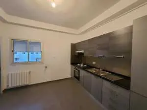 A louer un appartement s+2 jamais habité a la soukra 