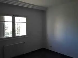 Un appartement S+3 à louer à Manzah 7 