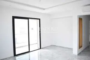 un appartement a vendre a la soukra 