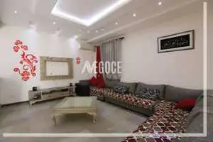A vendre une villa sur 2 niveaux située à Birr Bouragba (route de caserne)
