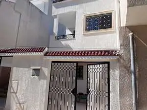Appartement S+2,Ibn Kaldoun,limite El Manar1 et à 2 pas du Compus.
