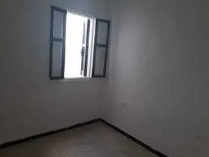 Un appartement S+3 à louer à Manzah 5 