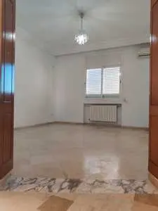 Appartement s+3 près abracadabra a Soukra 