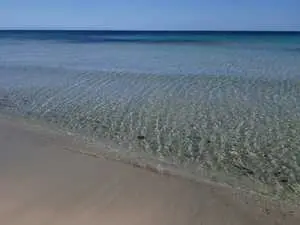 Maison pieds dans l'eau à Kelibia