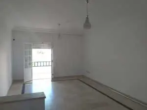 Appartement s+3 à ezzahra