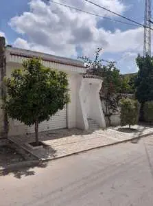 belle villa avec garage à birbouragba 99202001