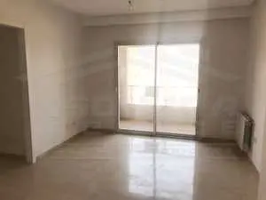 Un Appartement S+2 à La Soukra