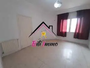 Un joli appartement s+2 à khzema charkia 