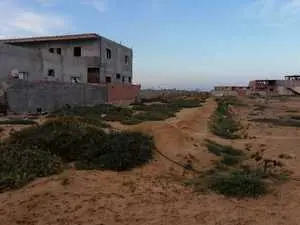 Terrain a raoued plage