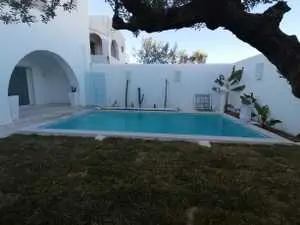 AV une villa à Hammamet Nord m