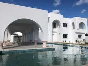 Belle villa haut standing avec piscine à Hammamet 