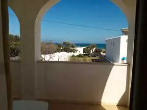 A louer une grande villa à Haouaria plage