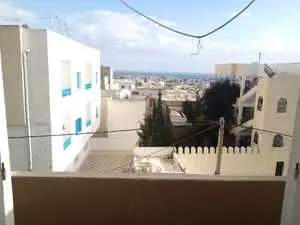 AV un appartement situé au centre ville Hammamet R 