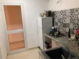  A vendre un appartement S+1 situé au cité sportif borj louzir